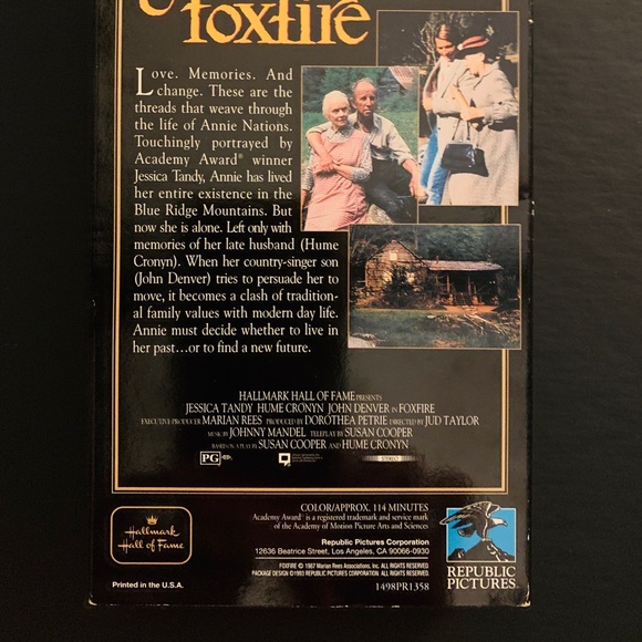 “Foxfire” Featuring John Denver on VHS - Excellent Condition - made in 1997 📼 - Picture 9 of 15